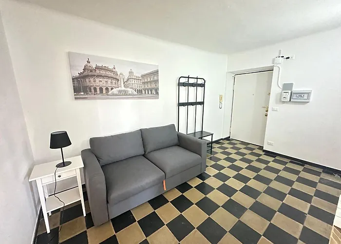 Antico Attico Genovese 公寓